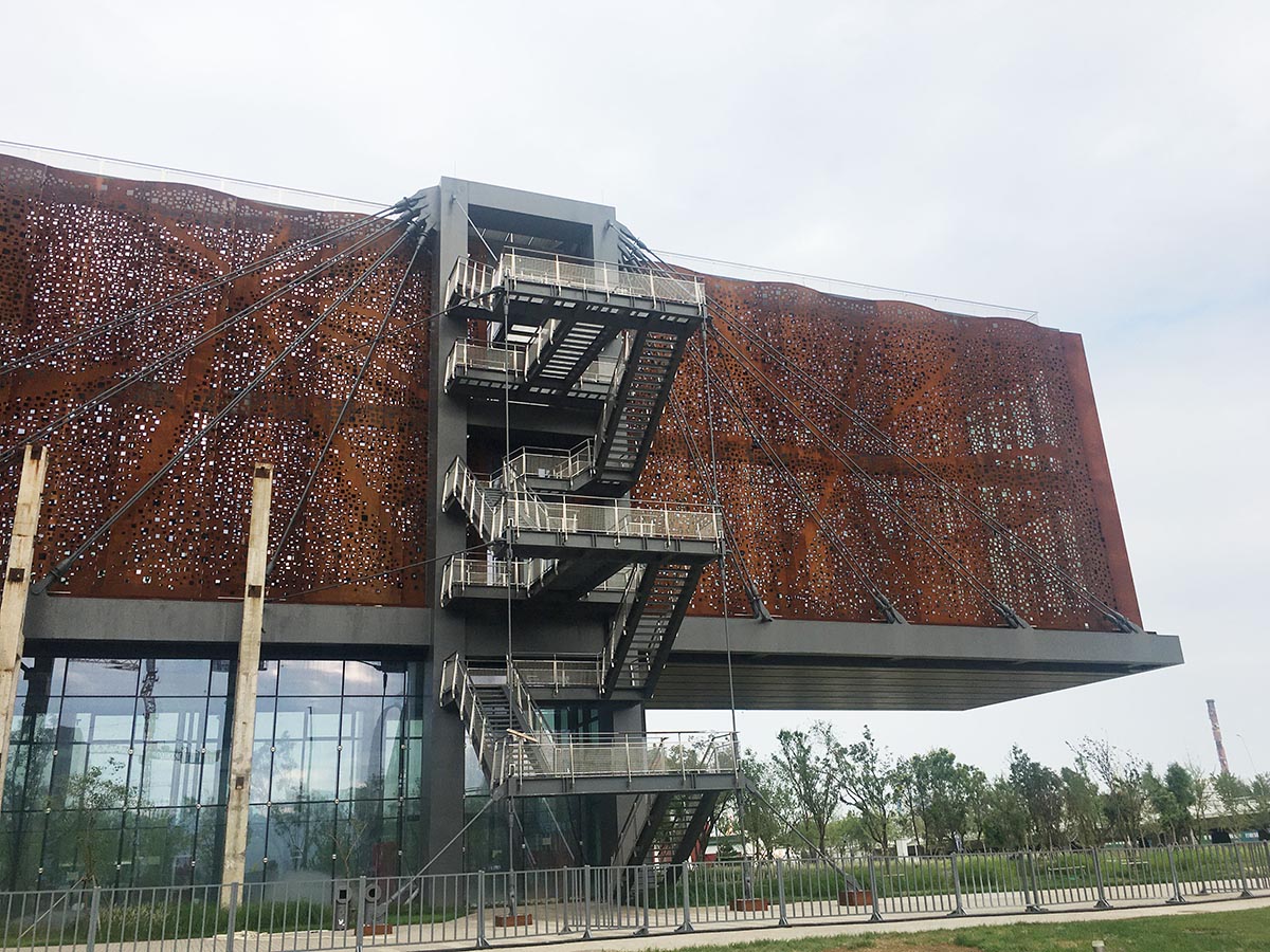 images/art/2020-08-15 首钢工业园/5.jpg